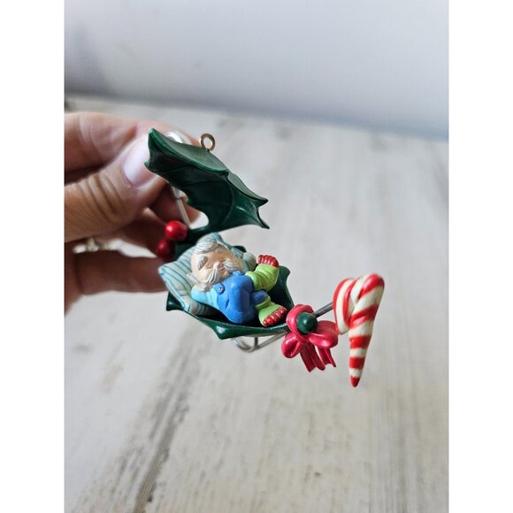 Enesco 1988 pin-up Santa safety pin poinsettia ornament vintage Xmas tree - Picture 3 of 9